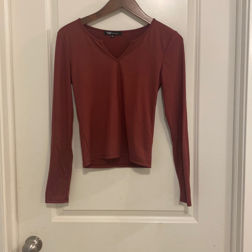 Red v neck longsleeve
